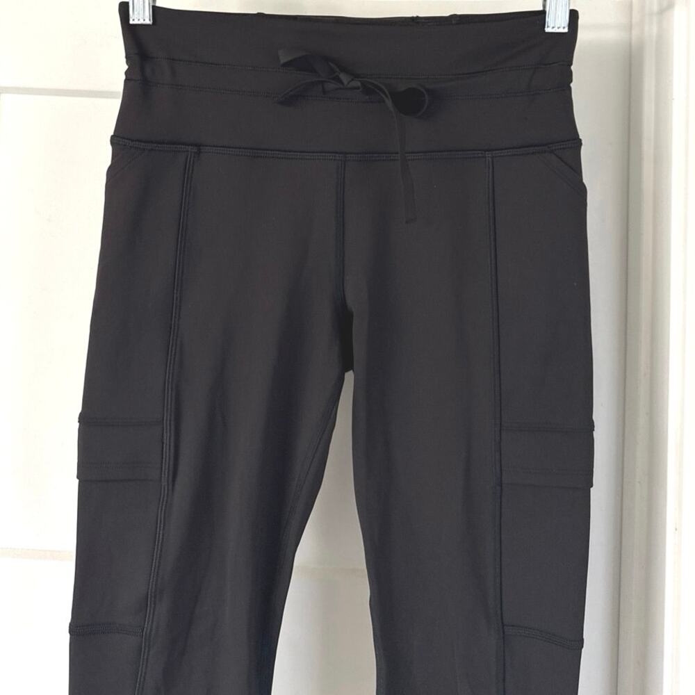 Athleta Rainier High Rise Cargo Legging Size Small in Black *411198 *EUC - Picture 5 of 11